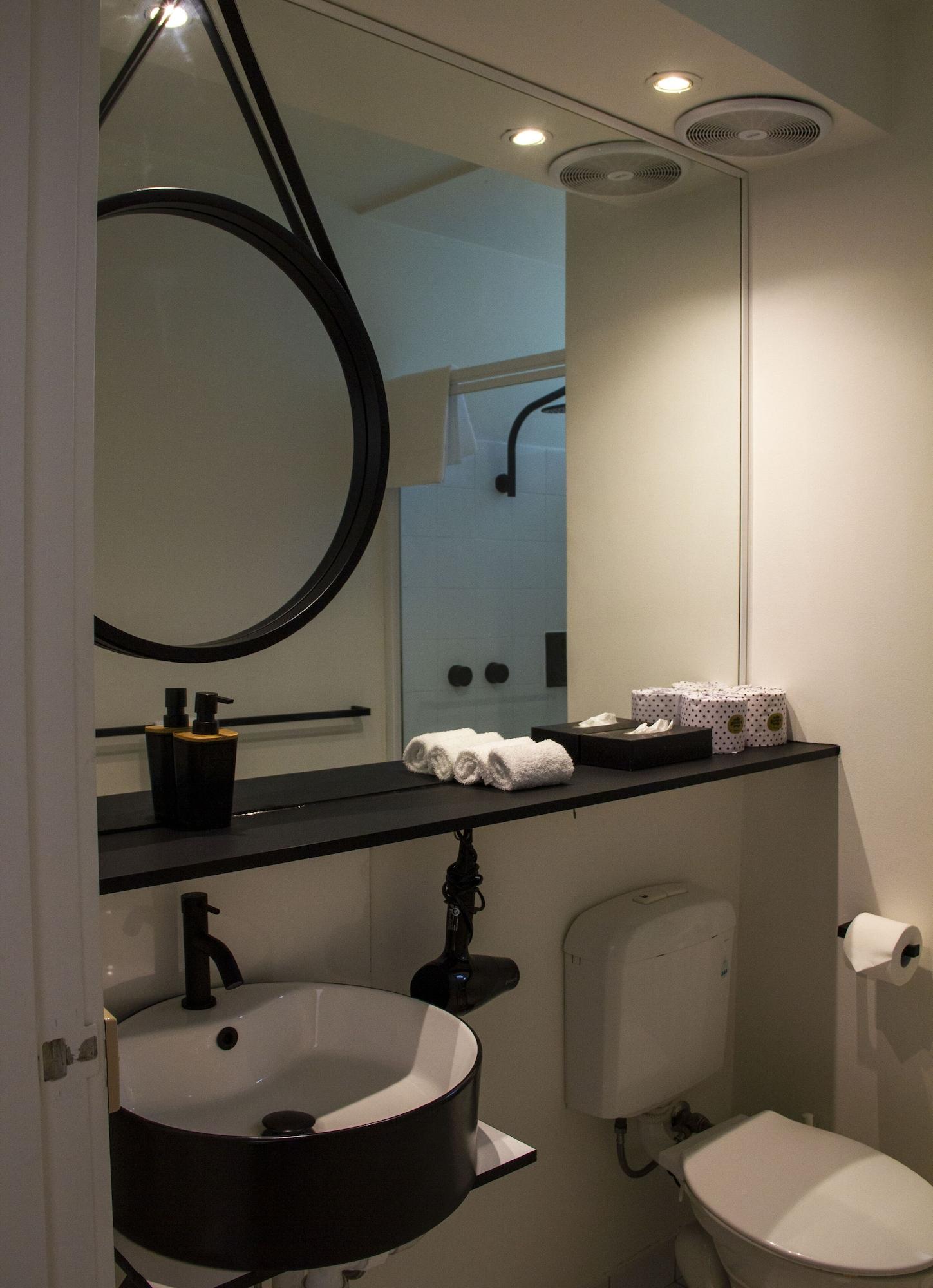 Soya On Davis Apartment Hotel Melbourne Exterior photo