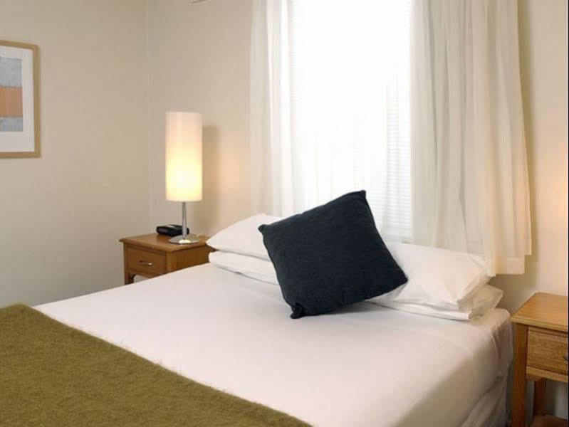 Soya On Davis Apartment Hotel Melbourne Exterior photo