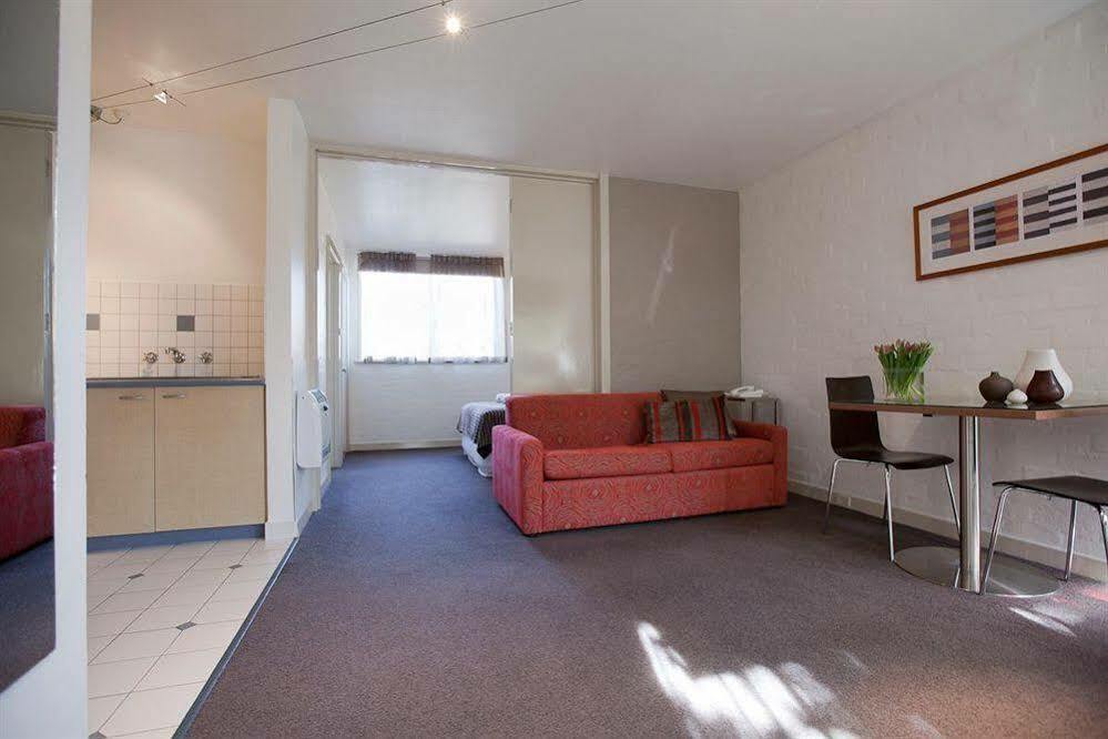 Soya On Davis Apartment Hotel Melbourne Exterior photo